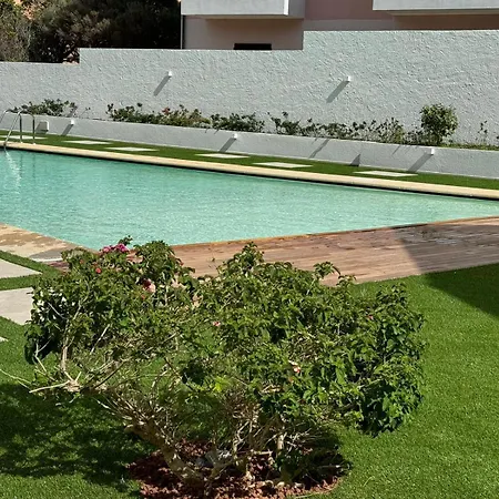 Apartment Cozy House With Garden & Pool